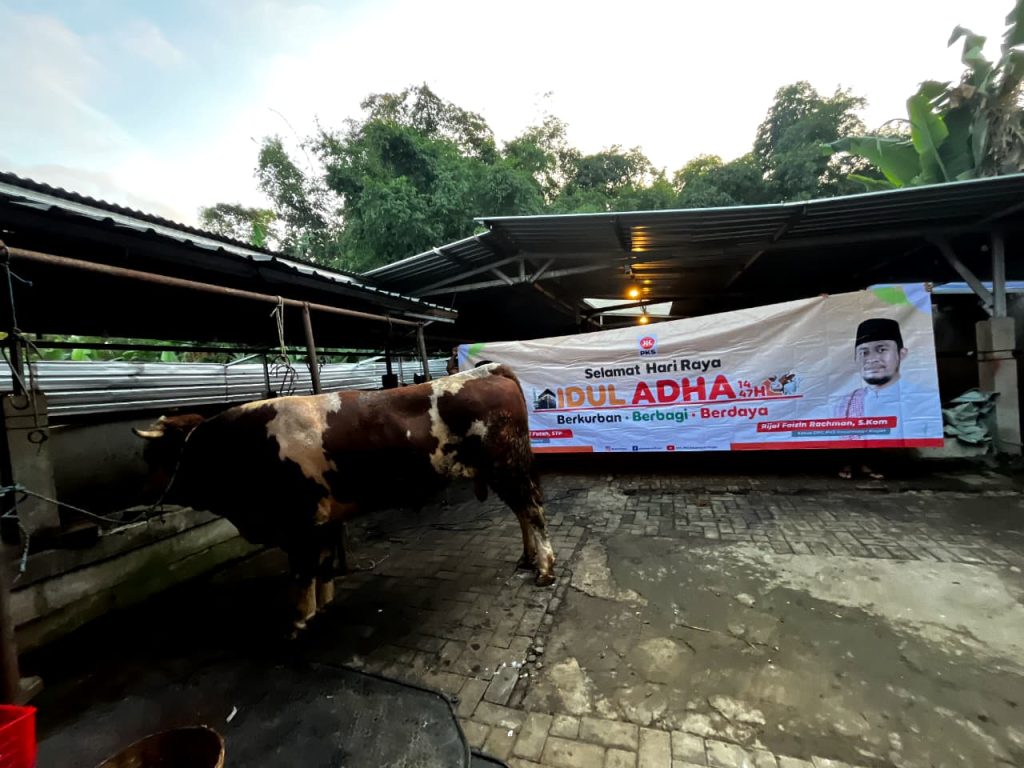 Kurban 2026, PKS Klojen Salurkan Lebih dari 1.000 Paket Daging untuk Warga 1 Kurban 2026, PKS Klojen Salurkan Lebih dari 1.000 Paket Daging untuk Warga