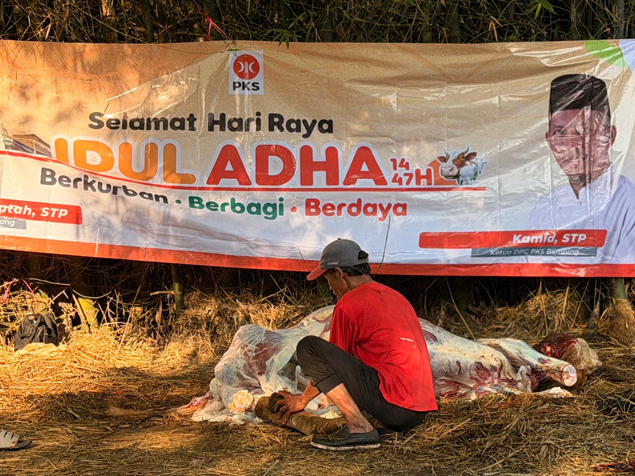 PKS Blimbing Salurkan 1.278 Paket Daging Kurban untuk Masyarakat pada Iduladha 1447 H