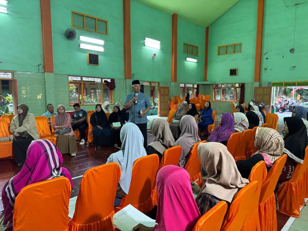 Reses Asmualik: Serap Aspirasi Warga Blimbing, Soroti Ketahanan Keluarga, Sekolah Swasta, dan Data Bansos 1 Asmualik Reses Blimbing, Bahas Ketahanan Keluarga dan Sekolah Swasta
