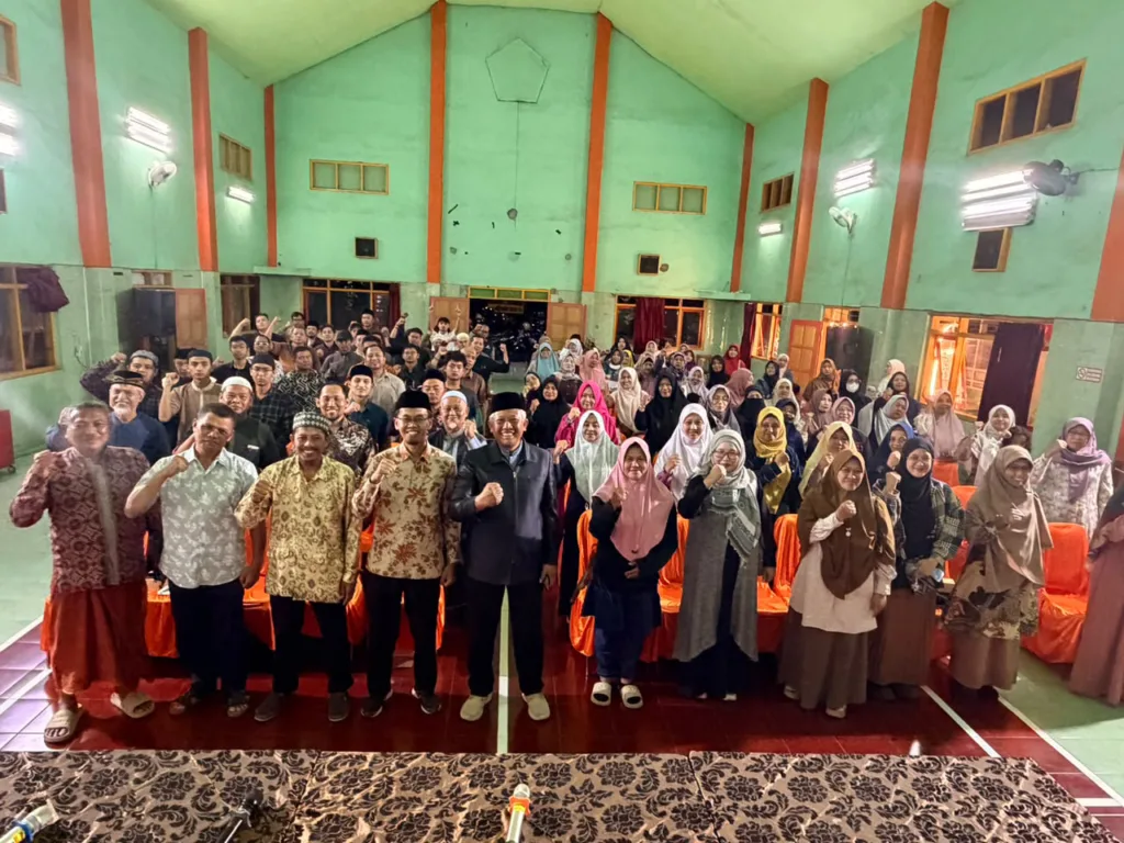 Reses Asmualik: Serap Aspirasi Warga Blimbing, Soroti Ketahanan Keluarga, Sekolah Swasta, dan Data Bansos 2 Asmualik Reses Blimbing, Bahas Ketahanan Keluarga dan Sekolah Swasta