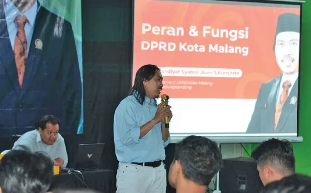 Akhdiyat Ulum Serap Aspirasi Warga Kedungkandang, Bahas Sampah dan Budaya